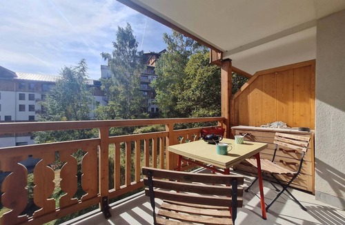 Venosc Apartment | Bright Third-Floor Apartment