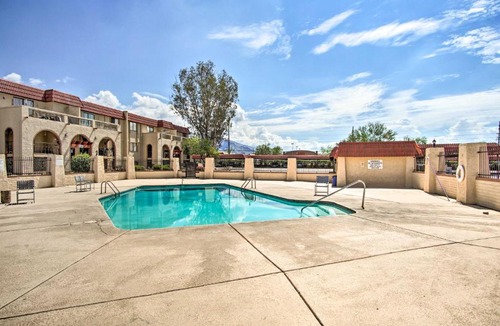 Casas Adobes Apartment | Bright Tucson Apartment about 7 Mi to Dtwn and UA!