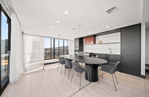 Reid Apartment | Bright Unit with Secure Parking and Garden Access