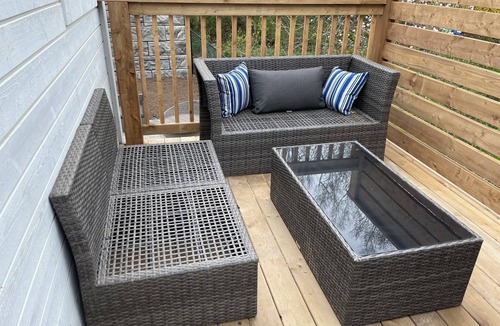 South End Apartment | Bright Upper One Bedroom in South Halifax! New!