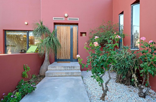 Tsikalaria Villa | Bright villa surrounded by orange trees