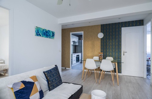Savigny-sur-Orge Apartment | Bright, warm apartment