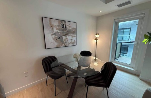 North End Apartment | Bright, warm & spacious 1 BR in North End Halifax