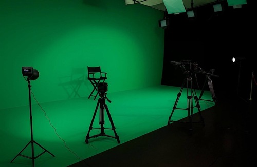Chatsworth Apartment | Brightlight Studio Led Wall, Chroma Key, Photography Studio,Editing&Mack-up Room