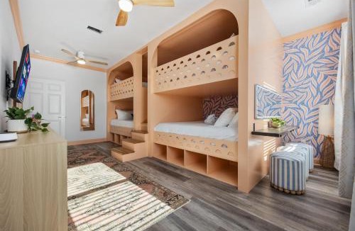 Cherry Grove Beach House | Brightside House
