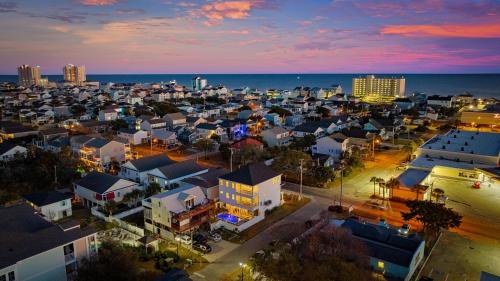 Cherry Grove Beach House | Brightside House