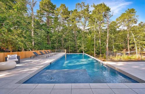 Northwest Harbor House | Brightwater by Rove Travel - Sauna, Pool & Outdoor Spaces