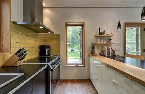 Saint-Brigitte-de-Laval House | Brigitte la Merveilleuse