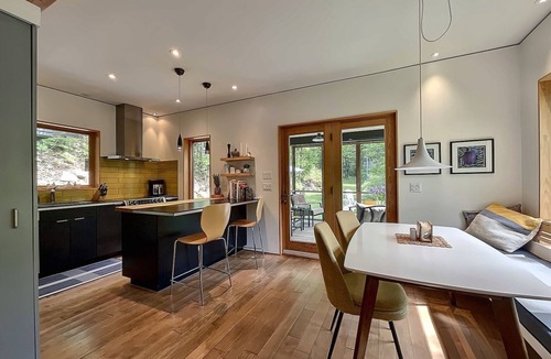 Saint-Brigitte-de-Laval House | Brigitte la Merveilleuse