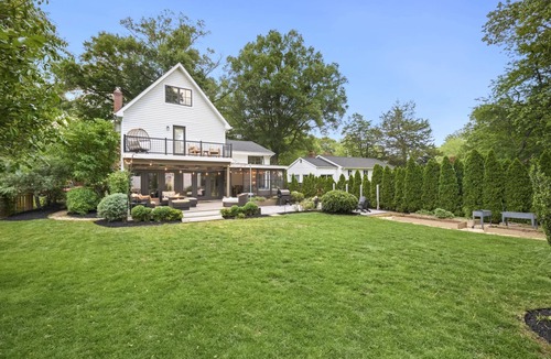 Annapolis House | Brilliantly Updated Multi-Level Walkable to Navy Stadium & Close to Historic Downtown Annapolis