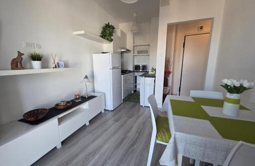 Servola-Chiarbola-Valmaura-Borgo San Sergio Apartment | Brina Home