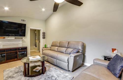 Lexington House | Bring Your Pets! Getaway 1 Mi to Uptown Lexington
