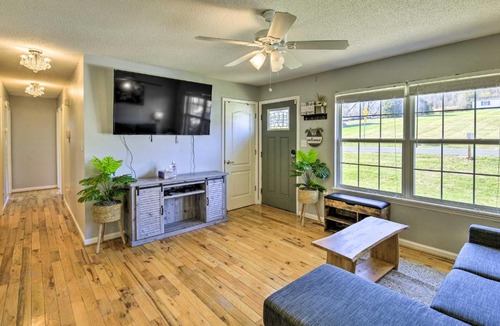 Bristol House | Bristol Home 3 Mi to State Street!