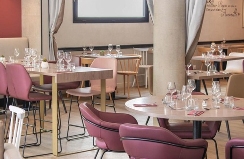 Saint-Sylvain-d'Anjou Hotel | Brit Hotel Angers Parc Expo - L'Acropole