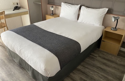 Argentan Hotel | Brit Hotel Argentan