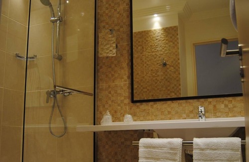 Chateaudun Hotel | BRIT HOTEL CHATEAUDUN