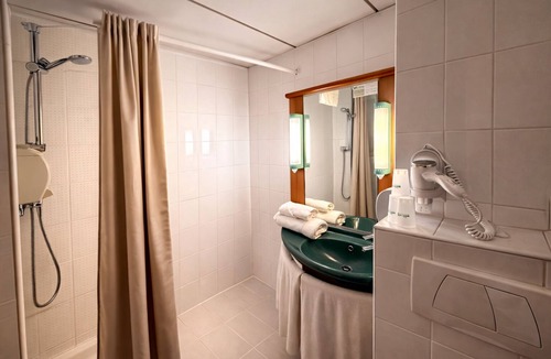 Calais Hotel | Brit Hotel Calais