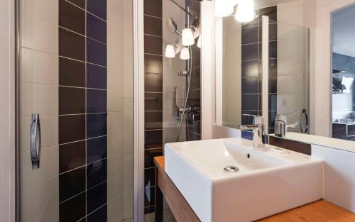 Saint-Jean-de-Luz City Center Hotel | Brit Hotel de Paris Saint-Jean-de-Luz