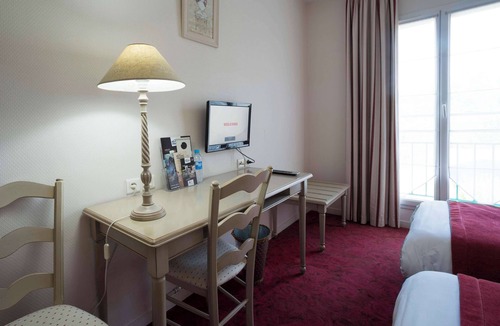 Nogent-le-Rotrou Hotel | Brit Hotel Du Perche