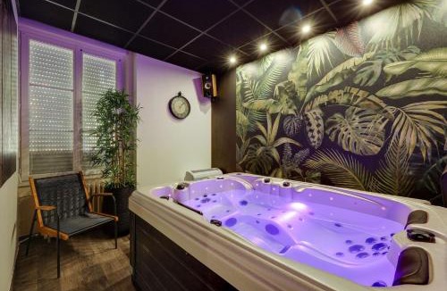 Bagnoles-de-l'Orne Hotel | BRIT HOTEL & SPA Le Roc au Chien