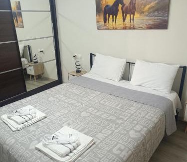 Naousa Apartment | Britshouse