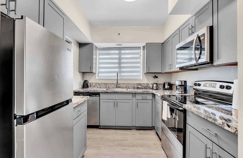 Bay Harbor Islands Apartment | Broadview Cay | Sunny 2BR Escape