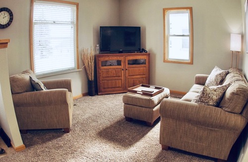 Gilbert House | Broadway 310! Perfectly located in the center of Iron Range Activities.