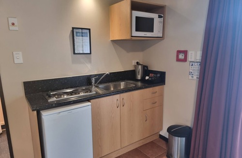 Picton Hotel | Broadway Motel