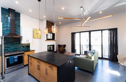 Nelson Apartment | Broken Hill Designer Baker St Flat Mountain View.