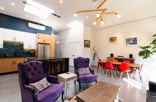 Nelson Apartment | Broken Hills Designer Flat on Baker St.