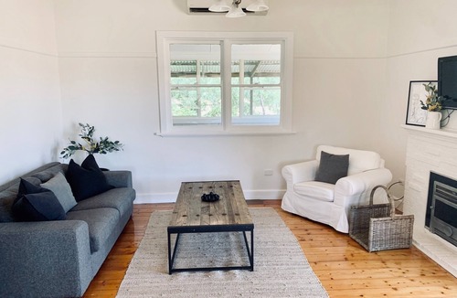 Shepparton East House | Broken River Farm Cottage, 3-bedroom in a rural setting