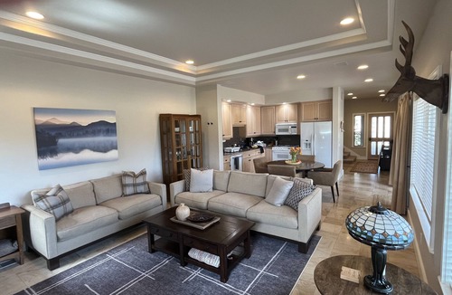 Broken Top House | Broken Top Townhome on the 18th Fairway, Large patio, Beautiful view!