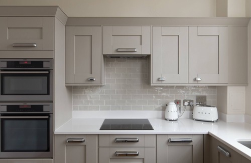 Plaistow and Sundridge Apartment | Bromley- Exclusively luxurious, high spec 2 bed/2 bath flat on private grounds