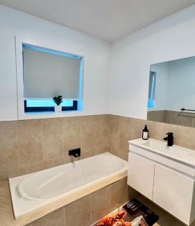 Bronte Park House | Bronte Snug