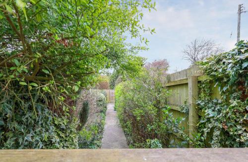 Berkeley House | Brook House - Uk43013