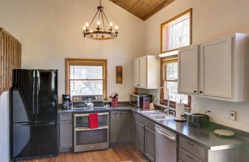 Maggie Valley Cabin | Brookhaven - Tranquil Maggie Valley Cabin with Deck & Fire Pit!