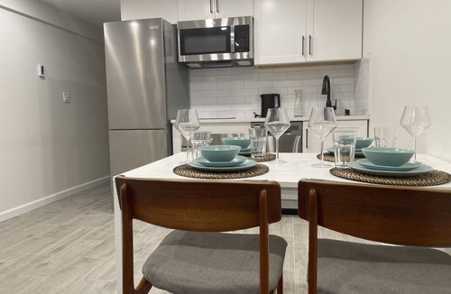 Windsor Terrace House | Brooklyn Gem: Steps from Prospect Park, Modern Comforts & Easy Manhattan Access