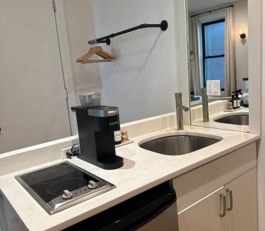 Bedford-Stuyvesant Apartment | Brooklyn modern studio apartment