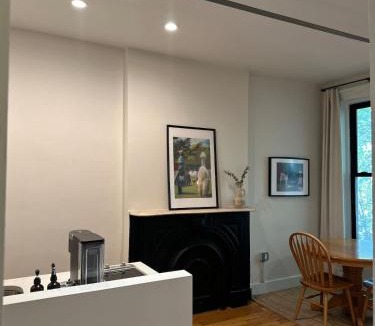 Bedford-Stuyvesant Apartment | Brooklyn modern studio apartment