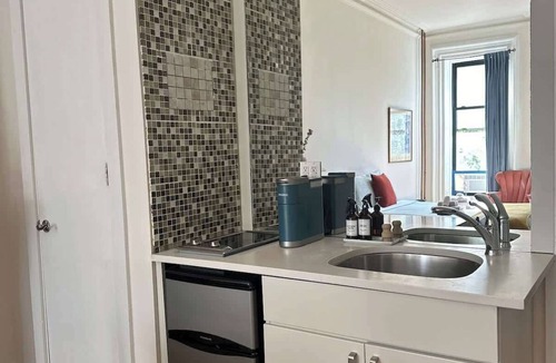 Bedford-Stuyvesant Apartment | Brooklyn stylish studio apartment!