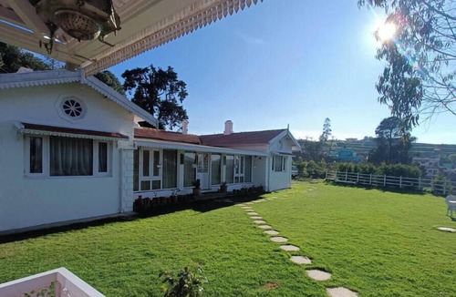 Fern Hill Villa | Brooklyn Villa