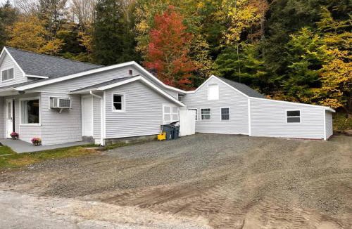Day House | Brooks bay