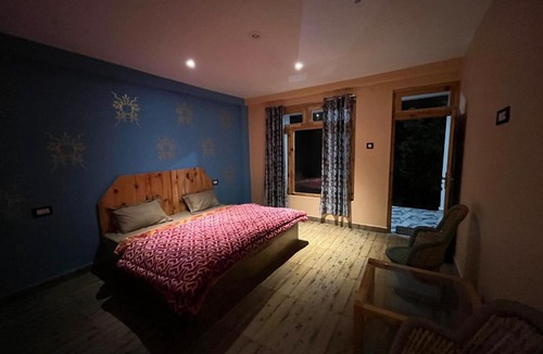 Tosh House | Brooks