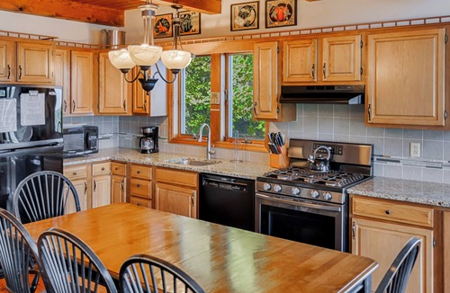 Valois House | Brookside: A Beautiful Chalet-Style Getaway on the Shore of Seneca Lake!