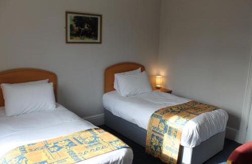 Astwick Hotel | Brookside Lodge