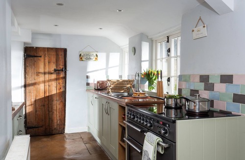 Longborough House | Brookview is a wonderfully presented three bedroom period property in the peaceful village of Lower
