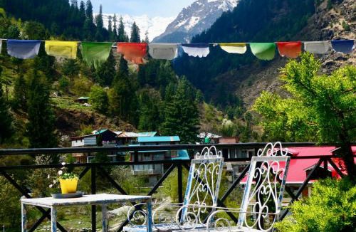 Old Manali Hostel | Brostel