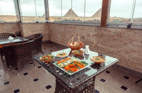 Kafrat al Jabal Hotel | Brothers Pyramids View