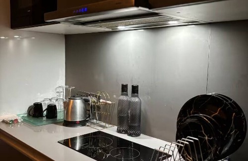 Sector 40 Apartment | Brown Stone - 22nd floor by Luxury Heights