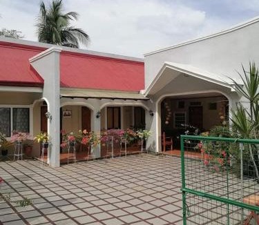 Maripipi Hotel | BRS Brian Claire Arcade and Pension House